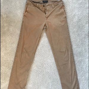 30/34 American Eagle Khakis